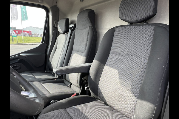 Renault Master T35 2.3 dCi 180 L2H2 Energy