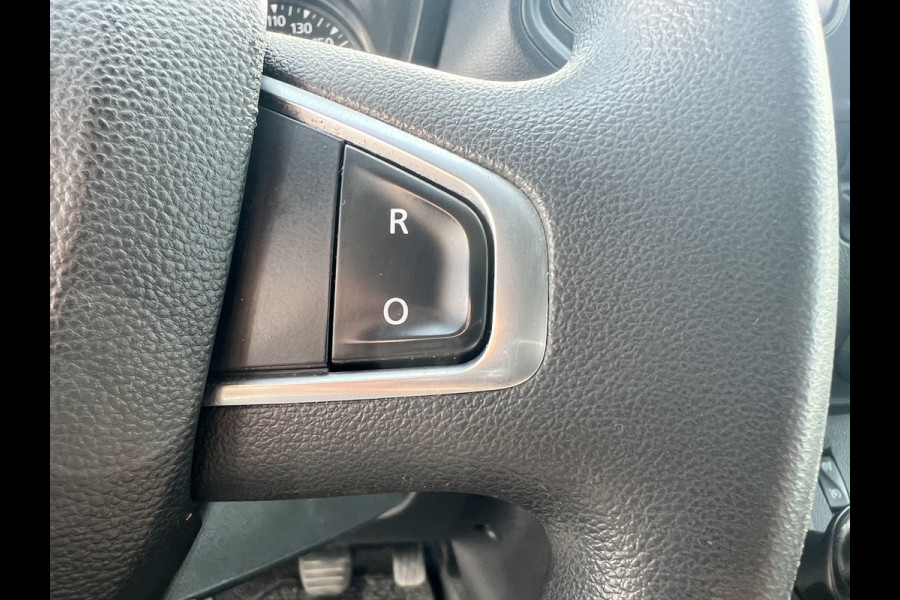 Renault Master T35 2.3 dCi 180 L2H2 Energy