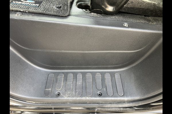 Renault Master T35 2.3 dCi 180 L2H2 Energy