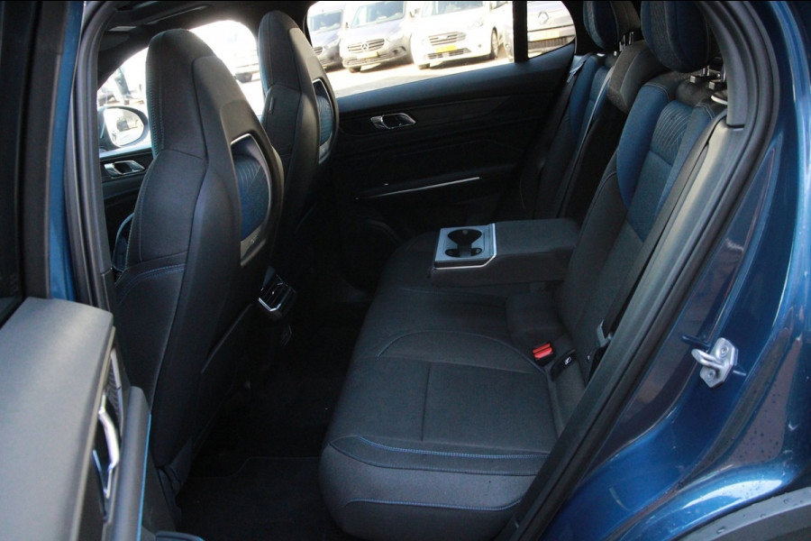 Lynk & Co 01 1.5 PHEV / 360 camera / Panoramadak / Stoelverwarming