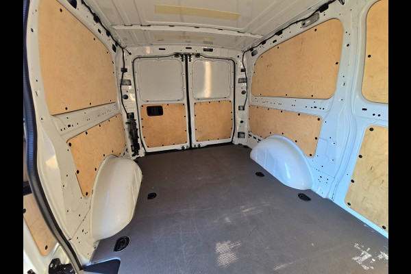 Mercedes-Benz Vito 116 CDI L2 H1 - 160 Pk - Euro 6 - AUTOMAAT - ParkeerCamera - Airco - Cruise Control