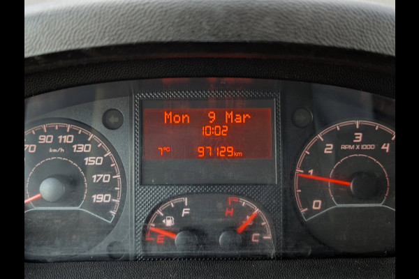 Citroën Jumper 35 2.0 L3H2 AIRCO CRUISE NAVI 2,5T TREKHAAK 3ZITPLAATSEN