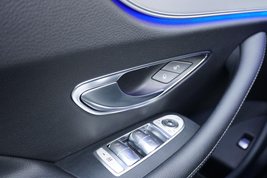 Mercedes-Benz E-Klasse Cabrio 200 Premium AMG + CAMERA / AIRSCARF / SFEERVERLICHTING