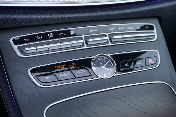 Mercedes-Benz E-Klasse Cabrio 200 Premium AMG + CAMERA / AIRSCARF / SFEERVERLICHTING