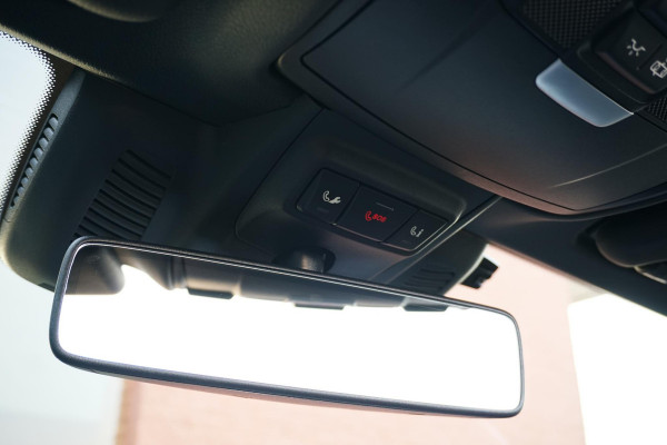 Mercedes-Benz E-Klasse Cabrio 200 Premium AMG + CAMERA / AIRSCARF / SFEERVERLICHTING