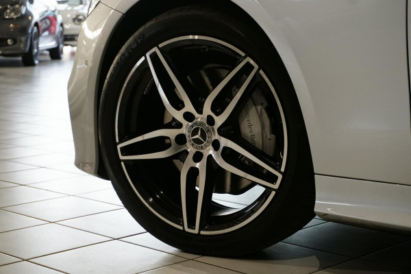 Mercedes-Benz E-Klasse Cabrio 200 Premium AMG + CAMERA / AIRSCARF / SFEERVERLICHTING