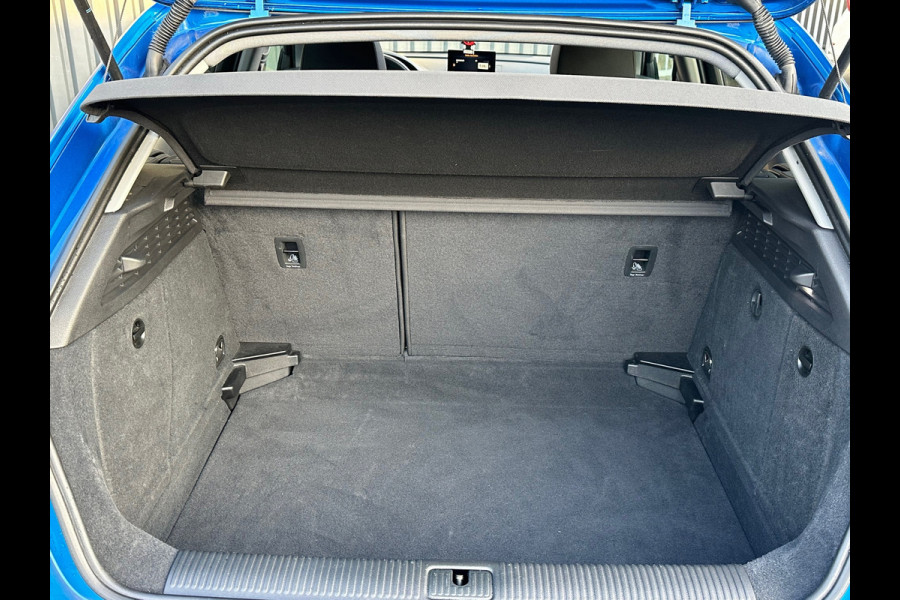 Audi A3 Sportback 35 TFSI CoD NAVI |PANO |LED
