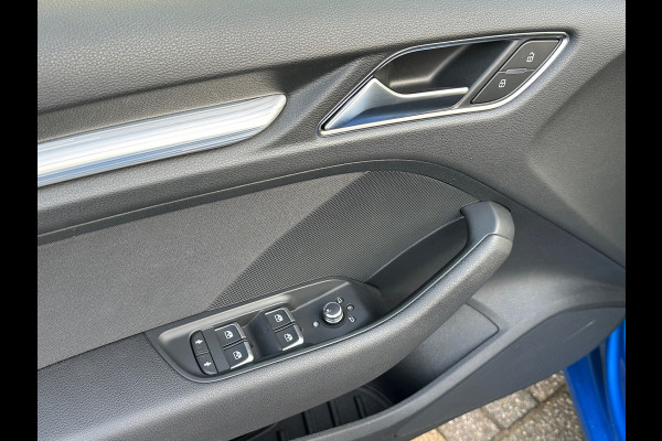 Audi A3 Sportback 35 TFSI CoD NAVI |PANO |LED