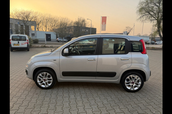 Fiat Panda 0.9 TwinAir Lounge Trekhaak (BOVAG/RIJKLAARPRIJS)