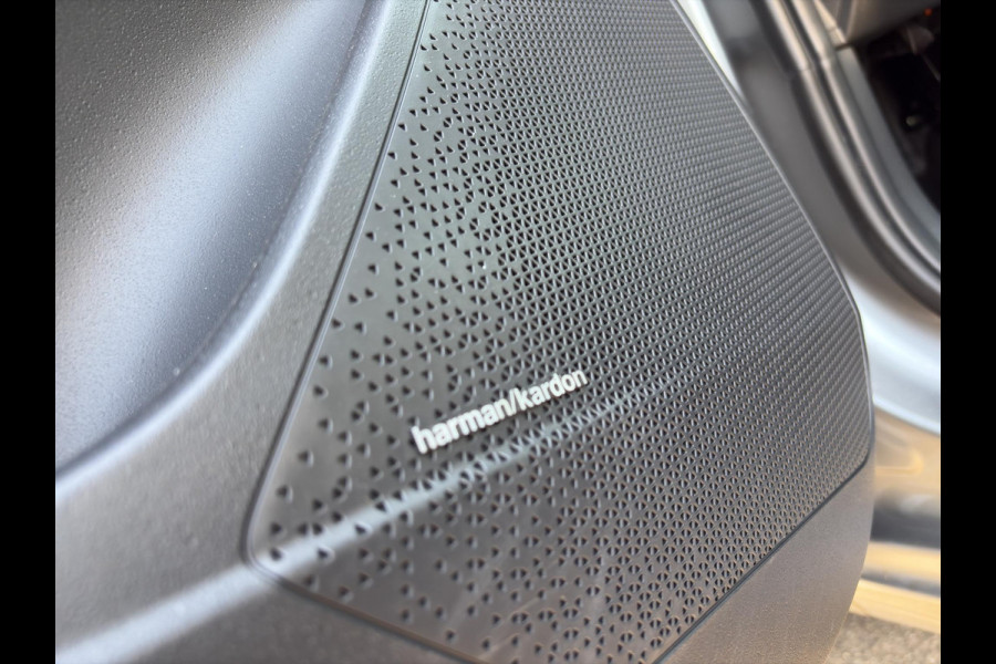 Kia Niro 1.6 GDi PHEV ExecutiveLine Automaat | Elektrische Geheugenstoelen | Leder | Camera | Cruise | Sensoren | Stoelverwaming & Verkoeling | Apple Carplay & Android Auto |