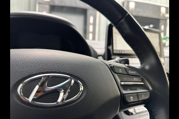 Hyundai Kona EV Premium 64 kWh |  SOH: 93,5% | Leder | HUD | Blindspot | Adaptive CC | LED |