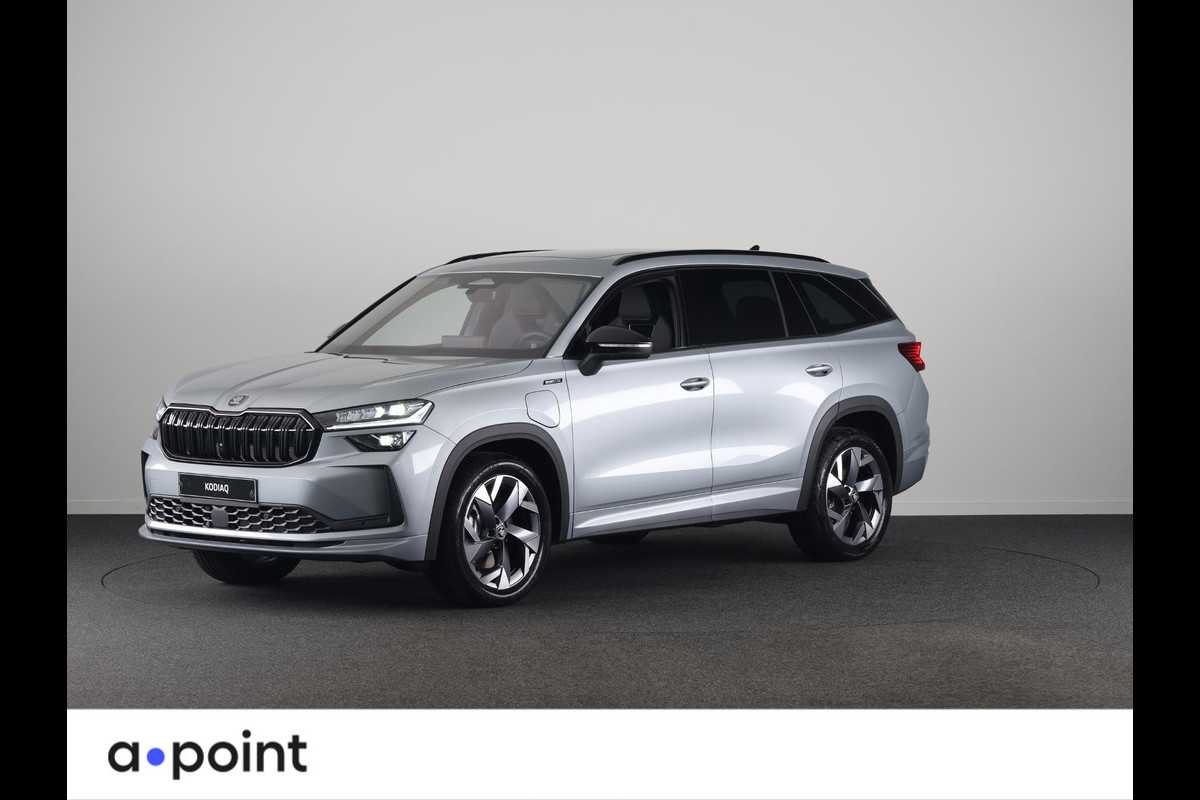 Škoda Kodiaq Sportline Business PHEV 1.5 TSI 204 pk 6 versn. DSG | Panoramadak | Wegklapbare trekhaak | Winter pakket | Verwarmbare vooruit