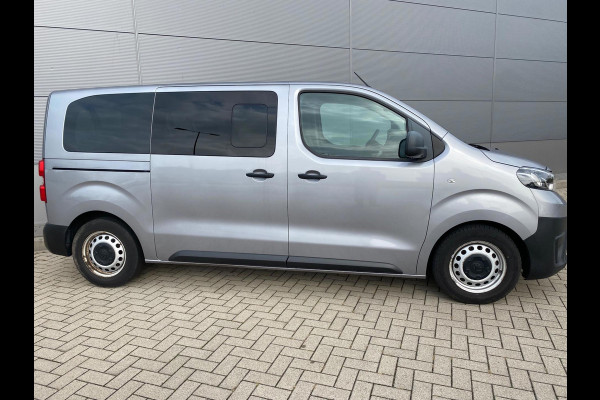 Toyota Proace Shuttle 1.5 D-4D Navigator Medium