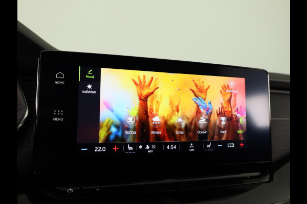 Škoda Octavia Combi 1.4 TSI iV PHEV Sportline Business 204 pk Automaat (DSG) | Verlengde garantie | Navigatie | Parkeersensoren | Adaptieve cruise control | Stoelverwarming |