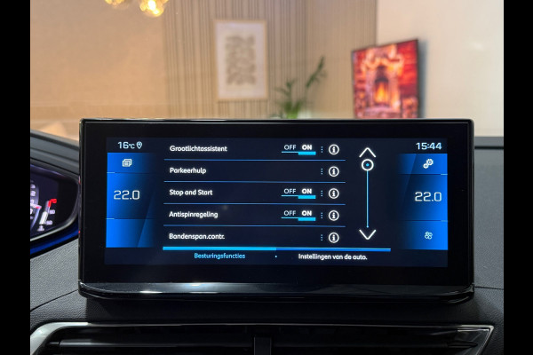 Peugeot 3008 Allure Aut. Trekhaak | Camera | LED | Half Leder| Apple Carplay & Android Auto |