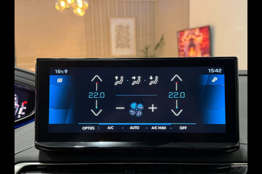 Peugeot 3008 Allure Aut. Trekhaak | Camera | LED | Half Leder| Apple Carplay & Android Auto |