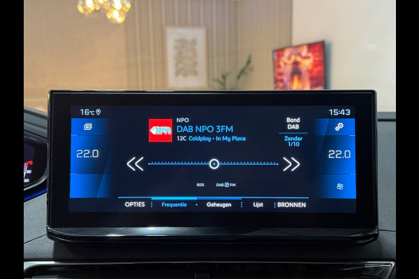 Peugeot 3008 Allure Aut. Trekhaak | Camera | LED | Half Leder| Apple Carplay & Android Auto |