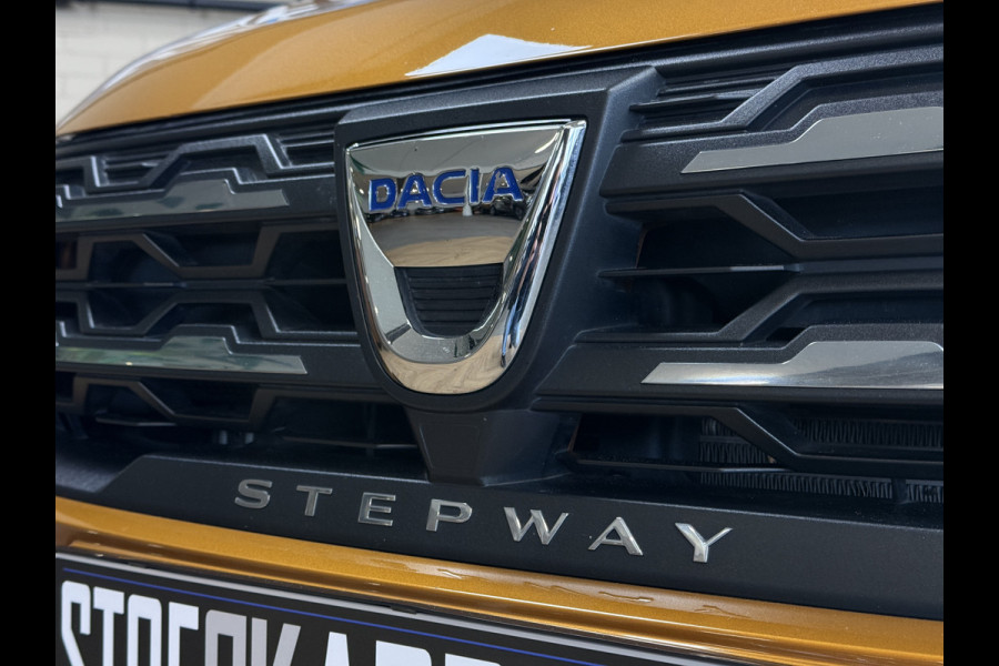 Dacia SANDERO Stepway 1.0 TCe 90 AUT Comfort | Navi | Camera | Clima | Carplay | Cruise control | PDC | LED | 100% Dealer onderhouden!