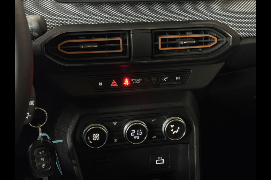 Dacia SANDERO Stepway 1.0 TCe 90 AUT Comfort | Navi | Camera | Clima | Carplay | Cruise control | PDC | LED | 100% Dealer onderhouden!