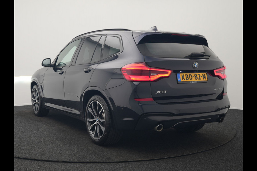 BMW X3 xDrive30e M Sport Plug In Hybrid 293pk Dealer O.H. PHEV | Adaptive Cruise | Head Up | 360 Camera | Harman / Kardon | Adaptief Onderstel | Lederen Sportstoelen Memory & Verwarmd | Sfeerverlichting | M Sportstuur Stuur Verwarmd | Keyless |