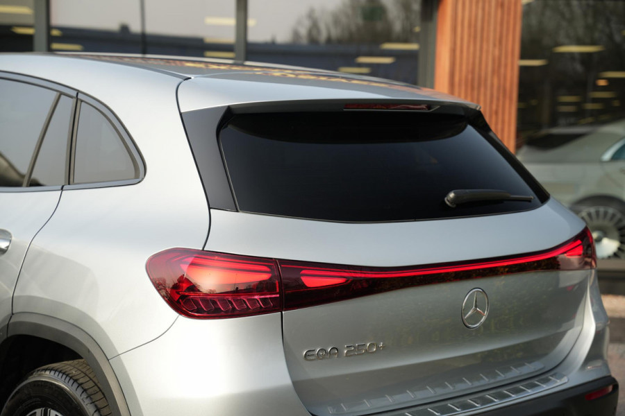 Mercedes-Benz EQA 250+ Business Solution 71 kWh Adapt. Cruise Keyless DAB+ Leer Nieuwstaat!