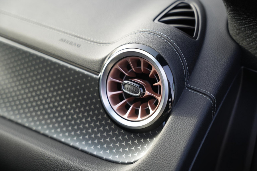 Mercedes-Benz EQA 250+ Business Solution 71 kWh Adapt. Cruise Keyless DAB+ Leer Nieuwstaat!