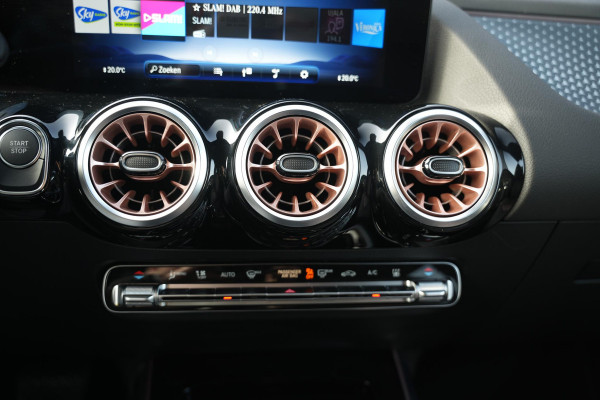 Mercedes-Benz EQA 250+ Business Solution 71 kWh Adapt. Cruise Keyless DAB+ Leer Nieuwstaat!