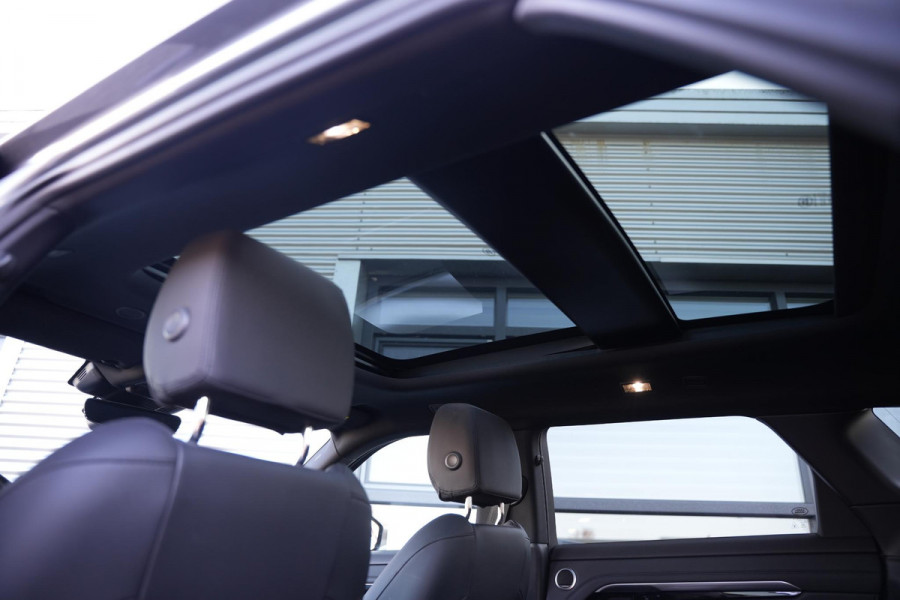 Land Rover Range Rover Evoque 1.5 P300e AWD R-Dynamic SE Panoramadak Meridian Adapt. Cruise Matrix LED Leer