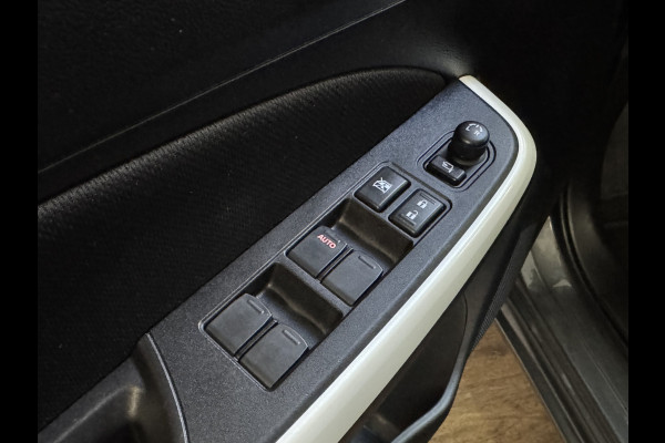 Suzuki Swift 90PK STIJL SMART HYBRID CAMERA/ACC/NAVI/STOELVERW.