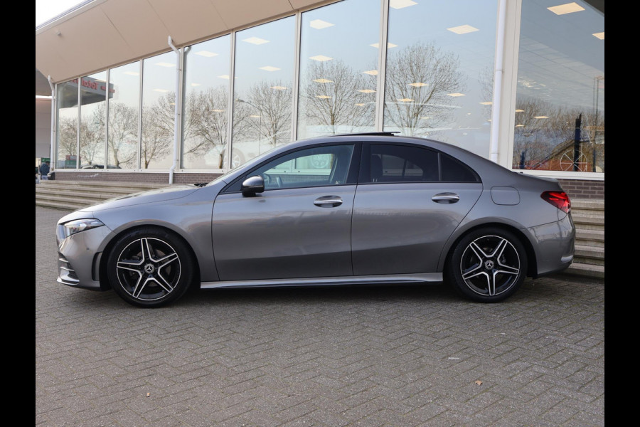 Mercedes-Benz A-Klasse 180 AUT. AMG SPORT + PANORAMA | MBUX | SFEERVERL. | CAMERA | MEMORY | STOELVERW.