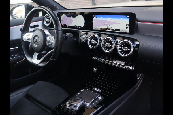 Mercedes-Benz A-Klasse 180 AUT. AMG SPORT + PANORAMA | MBUX | SFEERVERL. | CAMERA | MEMORY | STOELVERW.