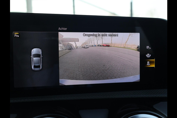 Mercedes-Benz A-Klasse 180 AUT. AMG SPORT + PANORAMA | MBUX | SFEERVERL. | CAMERA | MEMORY | STOELVERW.