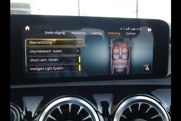 Mercedes-Benz A-Klasse 180 AUT. AMG SPORT + PANORAMA | MBUX | SFEERVERL. | CAMERA | MEMORY | STOELVERW.