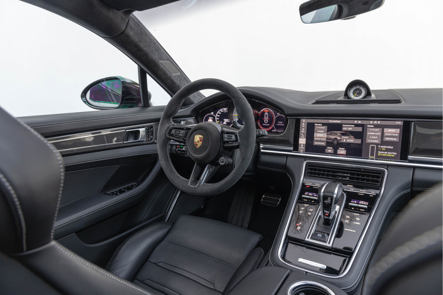 Porsche Panamera Sport Turismo 4.0 Turbo S E-Hybrid 700pk Sport-Design Akrapovic Carbon Burmester 4-wielsturing