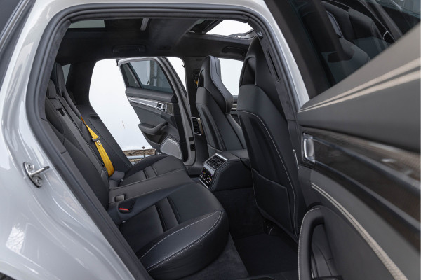 Porsche Panamera Sport Turismo 4.0 Turbo S E-Hybrid 700pk Sport-Design Akrapovic Carbon Burmester 4-wielsturing