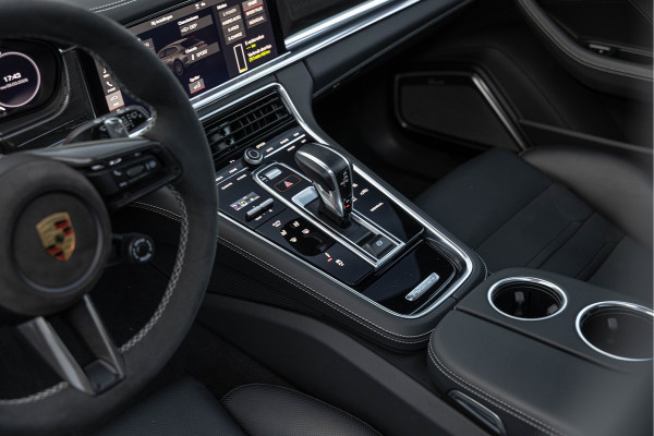 Porsche Panamera Sport Turismo 4.0 Turbo S E-Hybrid 700pk Sport-Design Akrapovic Carbon Burmester 4-wielsturing