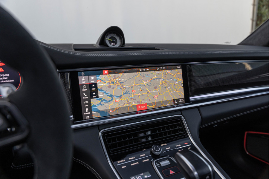 Porsche Panamera Sport Turismo 4.0 Turbo S E-Hybrid 700pk Sport-Design Akrapovic Carbon Burmester 4-wielsturing