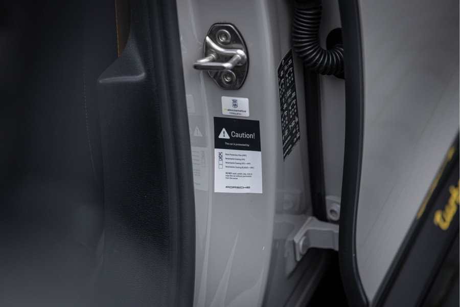 Porsche Panamera Sport Turismo 4.0 Turbo S E-Hybrid 700pk Sport-Design Akrapovic Carbon Burmester 4-wielsturing