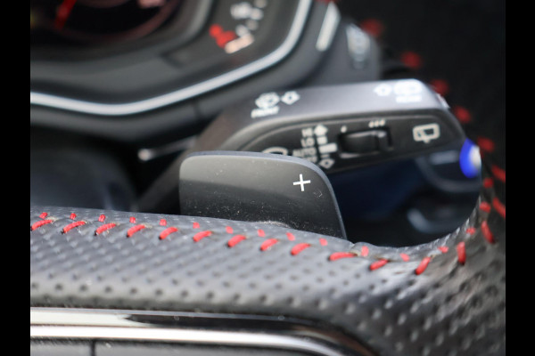 Audi A4 Avant 35 TFSI SPORT S LINE BLACK EDITION QUANTUMGRIJS + LEDER SPORTINTERIEUR | TREKHAAK | 20 INCH