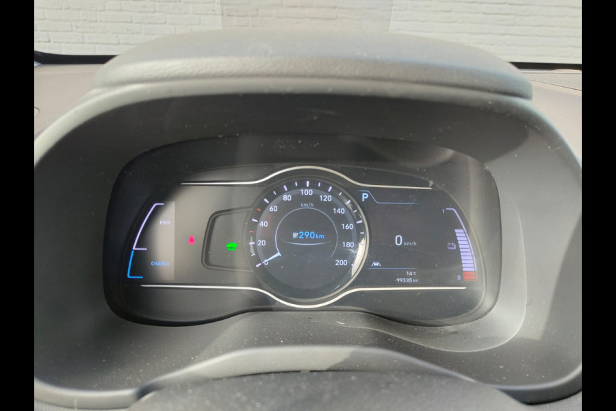 Hyundai Kona EV 64kWh SOH 100% //Bijgeluid Rijmotor// Warmtepomp Navi Ecc Camera Adap.Cruise Pdc Head-Up Apple Carplay Android Auto Display F Lane Assist Dodehoek Assist Privacy Glas Keyless Regensensor 1e Eigenaar Dealeronderhouden Export - Handel Origineel Nederlandse Auto