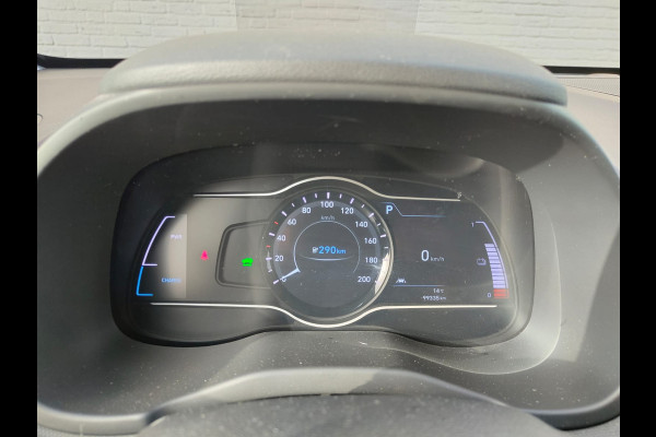 Hyundai Kona EV 64kWh SOH 100% //Bijgeluid Rijmotor// Warmtepomp Navi Ecc Camera Adap.Cruise Pdc Head-Up Apple Carplay Android Auto Display F Lane Assist Dodehoek Assist Privacy Glas Keyless Regensensor 1e Eigenaar Dealeronderhouden Export - Handel Origineel Nederlandse Auto