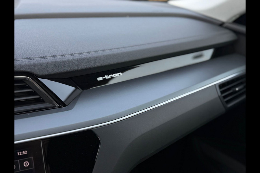 Audi e-tron E-tron 50 quattro Launch Sport edition, lederen interieur, stoelverwarming,luchtvering, NL auto met nationale auto pas