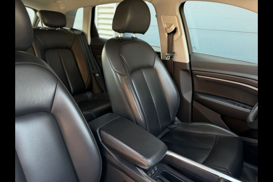 Audi e-tron E-tron 50 quattro Launch Sport edition, lederen interieur, stoelverwarming,luchtvering, NL auto met nationale auto pas