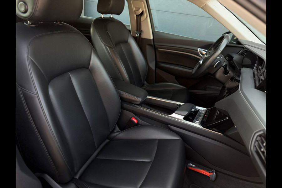Audi e-tron E-tron 50 quattro Launch Sport edition, lederen interieur, stoelverwarming,luchtvering, NL auto met nationale auto pas