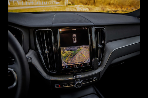 Volvo XC60 2.0 T6 Plug-in hybrid AWD Plus Dark Panoramadak