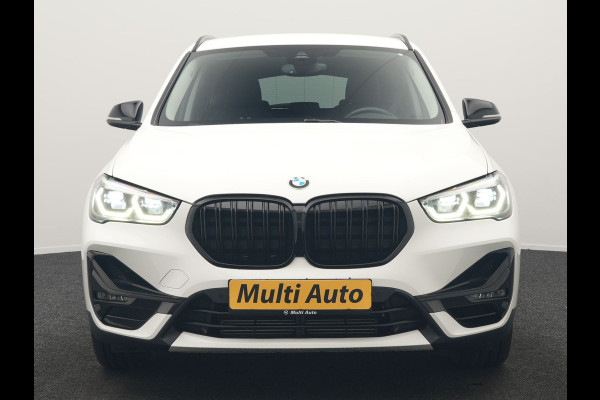 BMW X1 xDrive25e Sportline Plug In Hybrid 221pk Dealer O.H. PHEV | Trekhaak Afn. | Camera | Sportstoelen Memory & Verwarmd | Keyless | Sfeerverlichting | Adaptive LED | Cruise Control | Navigatie | DAB |