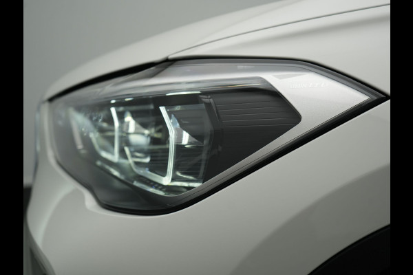 BMW X1 xDrive25e Sportline Plug In Hybrid 221pk Dealer O.H. PHEV | Trekhaak Afn. | Camera | Sportstoelen Memory & Verwarmd | Keyless | Sfeerverlichting | Adaptive LED | Cruise Control | Navigatie | DAB |