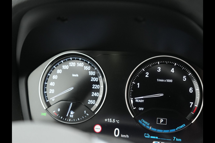BMW X1 xDrive25e Sportline Plug In Hybrid 221pk Dealer O.H. PHEV | Trekhaak Afn. | Camera | Sportstoelen Memory & Verwarmd | Keyless | Sfeerverlichting | Adaptive LED | Cruise Control | Navigatie | DAB |