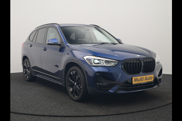 BMW X1 xDrive25e Sportline PHEV 221pk Dealer O.H. | Trekhaak Afn. | Adaptive Cruise | Camera | Sportstoelen Verwarmd | Sfeerverlichting | Keyless | LED Koplampen | Navigatie | DAB | Plug In Hybrid
