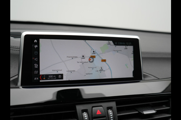 BMW X1 xDrive25e Sportline PHEV 221pk Dealer O.H. | Trekhaak Afn. | Adaptive Cruise | Camera | Sportstoelen Verwarmd | Sfeerverlichting | Keyless | LED Koplampen | Navigatie | DAB | Plug In Hybrid